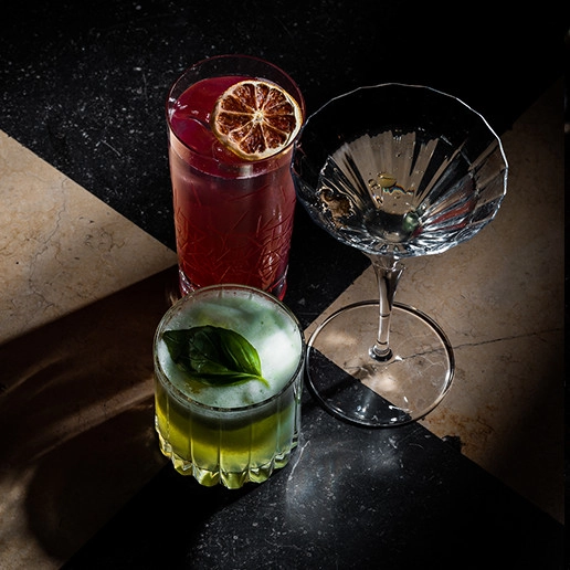 Cocktails served at a bachelor party at the restaurant Dans le Noir ?
